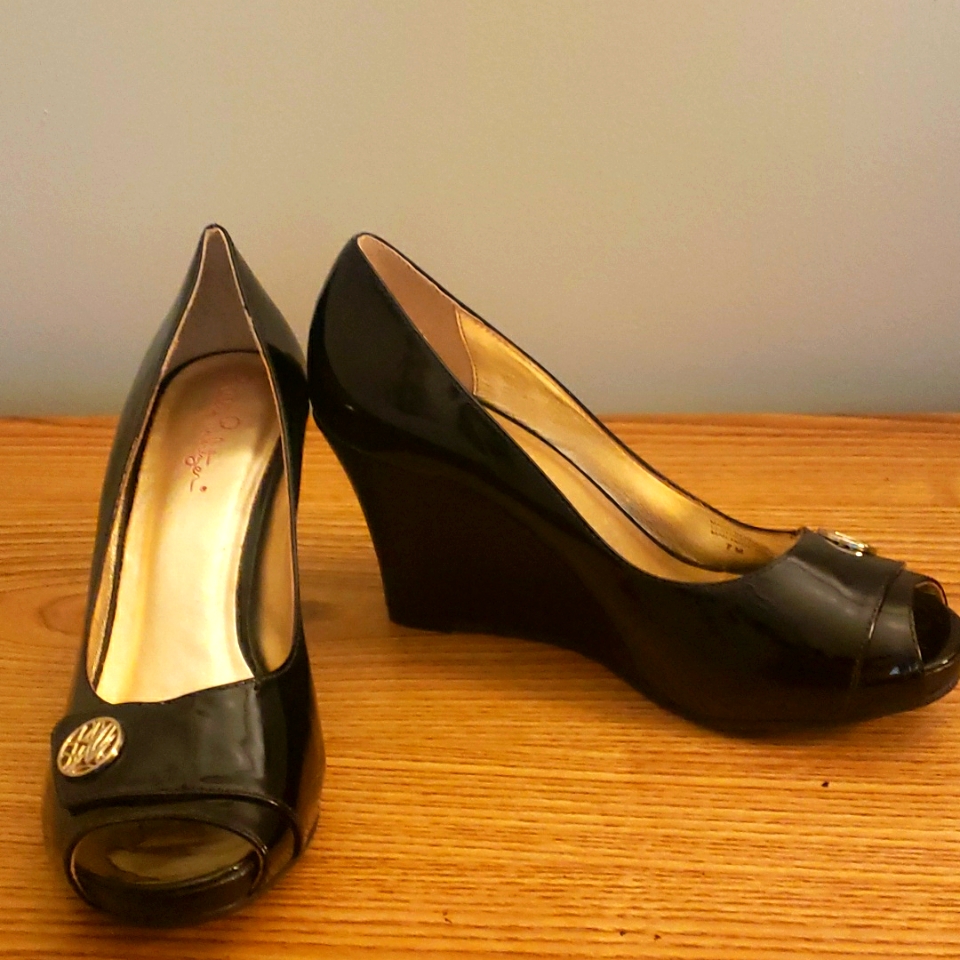 Lilly Pulitzer Black Wedges